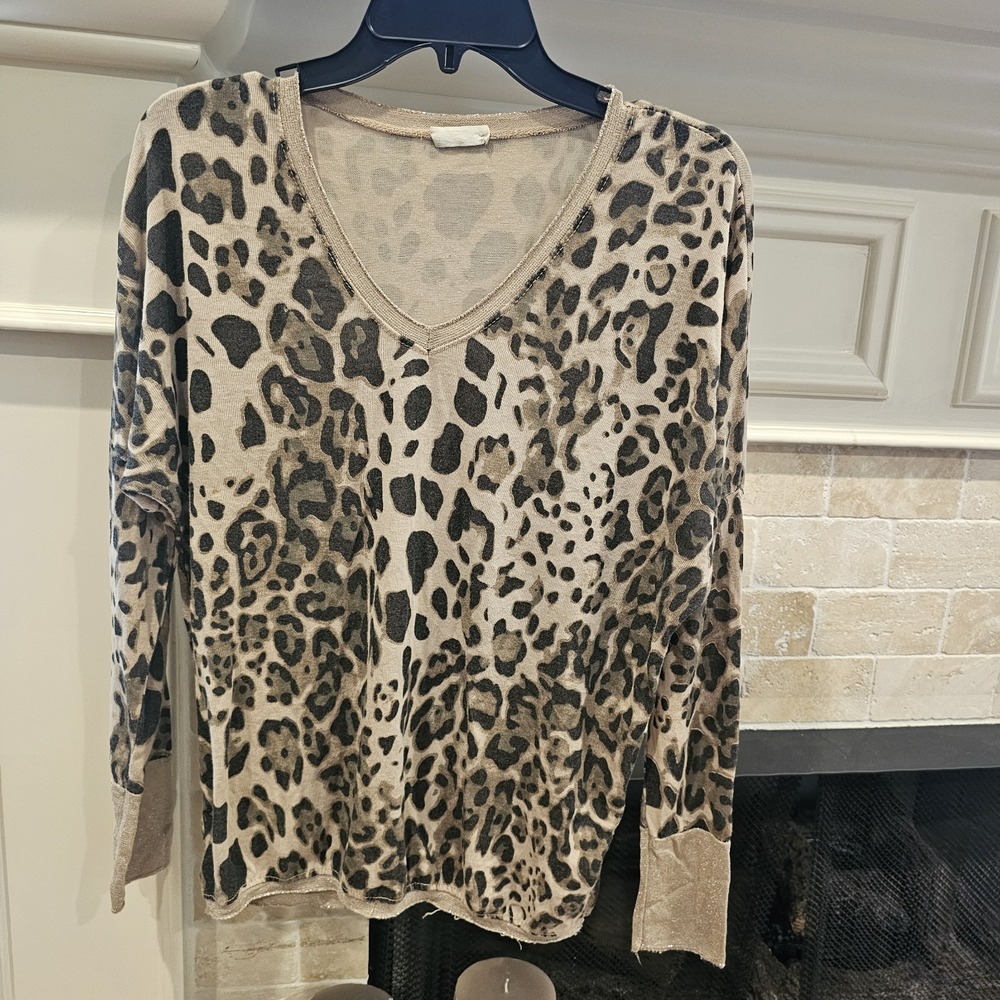 Italian Made Leopard Print Womens Viscose Top  Size Large